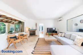 NEW beachside Villa with private pool - Image 2