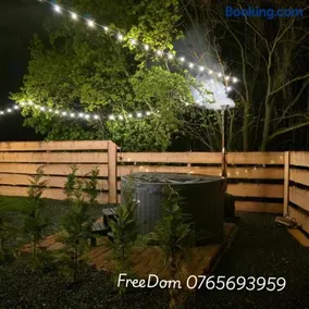 FreeDom Chalet - Image 2
