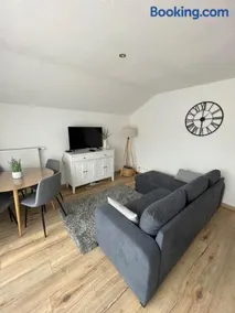 Superbe appartement au calme avec vue sur le Lac. - Image 2