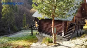 Bungalow in mauntains with chan near the forest - Image 2