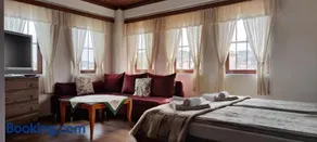 Chardaka Guest House - Image 1