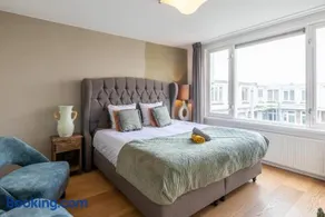 Big Room - Image 1