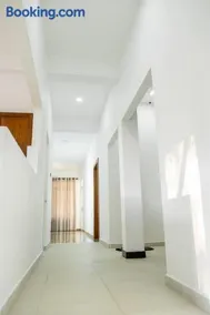 G A Villa Airport Transit Hotel - Image 2