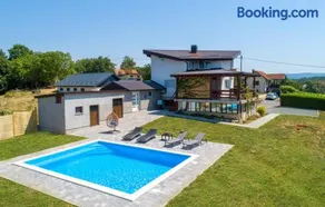 Holiday Home Tilia - pool & view - Image 2