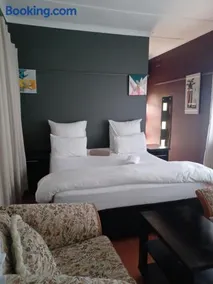 Mino Guest House - Image 1