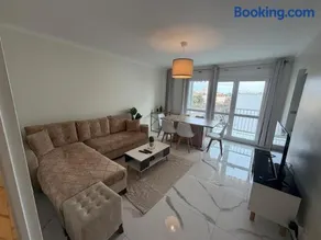 Bel Appartement spacieux T4 avec 2 Parkings privée Gratuit - Image 5