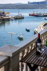 Apartamentos Arnela - Image 1
