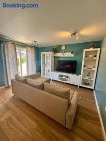 Europa Point Area Townhouse - Image 2