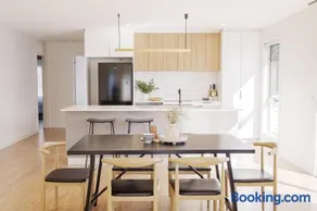 Cozy Home Close to Beach and Hobart CBD - Image 1