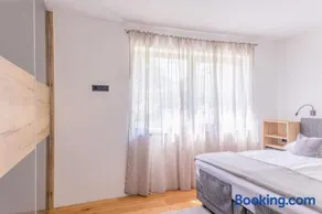 Tanic Hideaway - Image 3