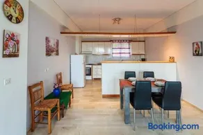 Koroni Apartments - Image 1