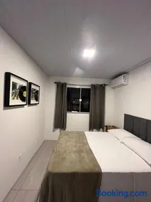 Suíte com BWC PRIVATIVO Com AR Ao Lado da Vila Germânica Oktoberfest - Image 3