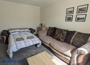 2 Bedroom Townhouse on NC500, Wick, Highland - Image 4