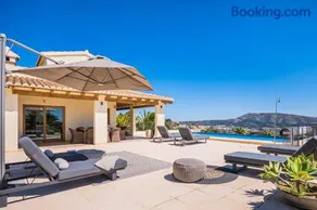 Luxury Villa with panoramic views over Moraira - Image 2