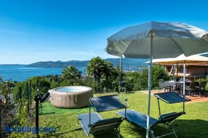 Casa 24 - Trilocale con Vista Lago, Giardino e Idromassaggio Gonfiabile - Image 3