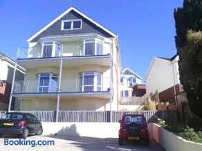 Yew Tree House - Image 1