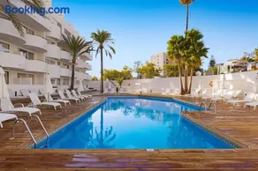 Palmanova Beach Apartments by TRH - Image 2