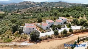 Beautiful 2 bedroom villa with private plunge pool - Image 3