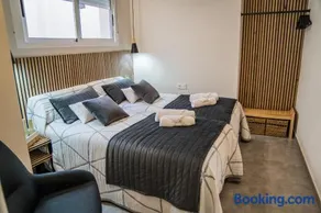 Apartamentos Turísticos El Altozano - Image 1