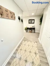 Camellias Haven Cozy New Reno 2Bed Apt with Pool, 40 Min to ATL - Image 4