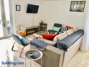 Goldfinch Estate - Image 4