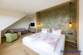 Weingut-Wohlfühlzimmer Adam-Lieleg - Image 2