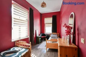 2 room Old Town apartment - Image 1