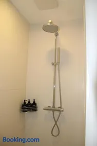 Apartment Charmant - Image 2