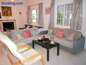 Gennadi Sea Maridina Villa - Image 5