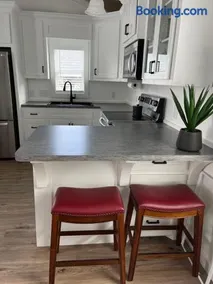 Cozy Cabin - Image 2