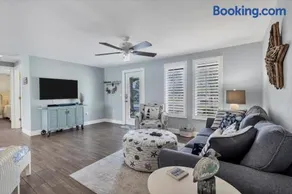 9170 Pine Cove - Image 3