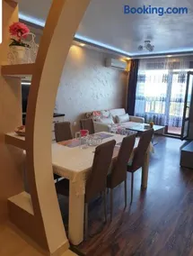 Sunshine Apartment - Image 1