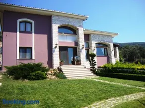Eva's Luxury Villa - Image 4