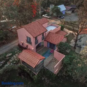 Pink Villa by Tubtao Sleepy Hill - Image 1