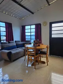 Twin House, casas campestres con vista al embalse - Image 5