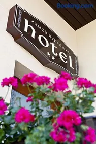 Hotel Rypsówka - Image 1