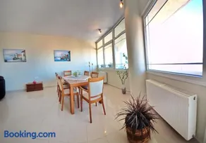 Maria's urban seaview apartments - Image 1