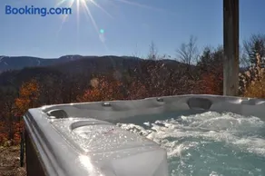 SUNDAY RIVER VIEWS!! Minutes from the mountain! - Image 2
