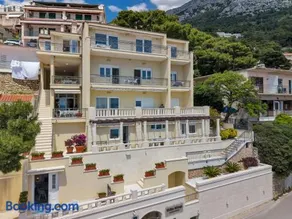 Villa King Apartments - Image 3