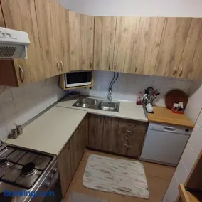 Apartment Wolf - Image 3