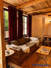 Karlštejn Kings Lodge - Image 1