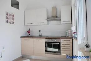 Apartment Beauty - Image 2