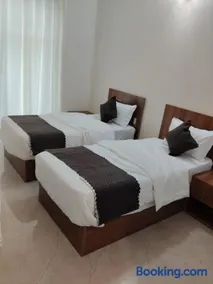 HotelHighwayGopal - Image 1