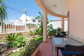 South Star Guesthouse - Image 2