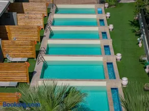 M&B Luxury Suites Charaki - Image 2