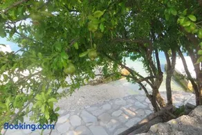 I&J Relaxing Beach Apartments - Image 3