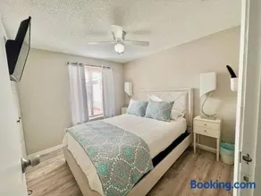 Quiet home in Metrowest - Image 4