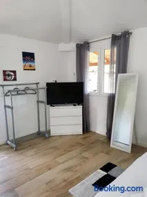 Apartment Maslina - Image 1