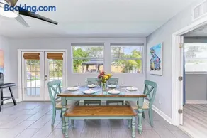 Tropical Oasis near Beaches! 4BR, Heated Pool, Fire Pit, Grill and More - Image 2