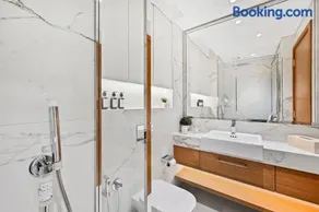 Studio and 1BR Meydan Azure Gateway Superior- 10min to Burj Khalifa, Dubai Mall and Airport and 20min to Marina - Image 5